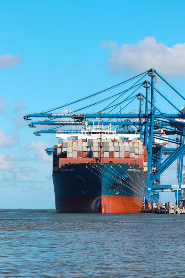 Container ship at sea — ocean freight FCL